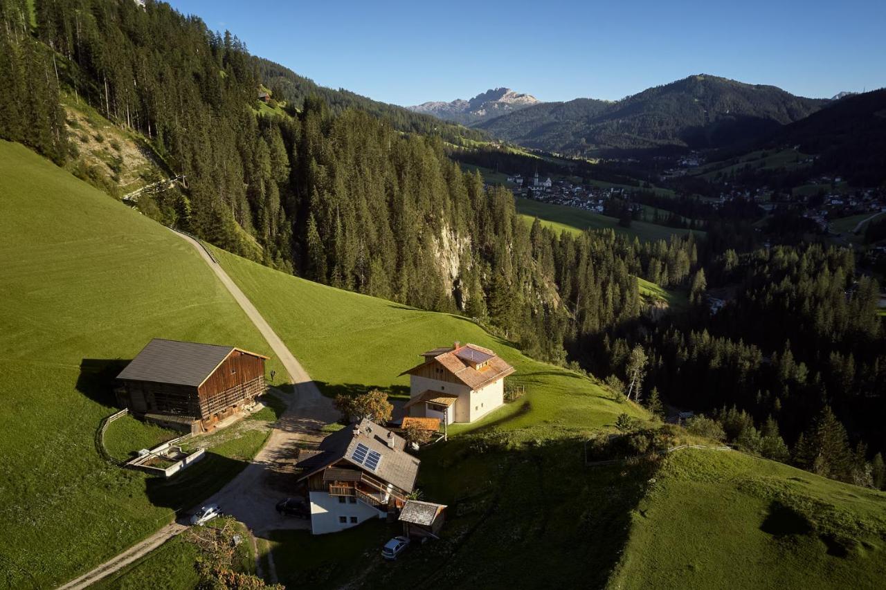Sotciastel Antico Chalet Badia  Eksteriør billede